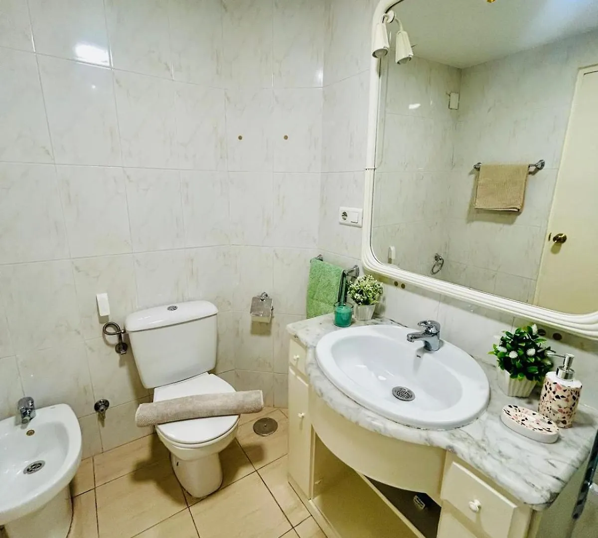 Centro Nogalera Apartamento Torremolinos Apartment